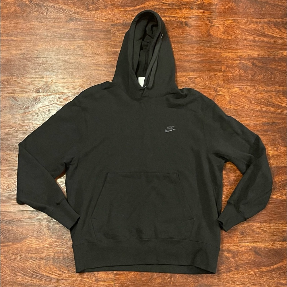 Mens black on black nike logo really nice and thick